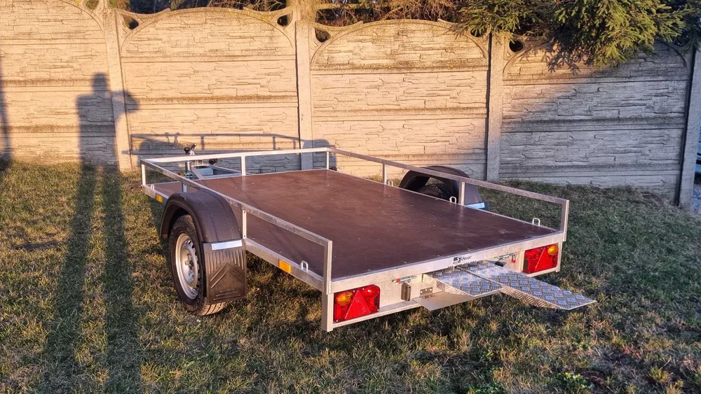 Przyczepka Platforma SIDECAR 450-750 kg 240x156x18  – Jednoosiowa